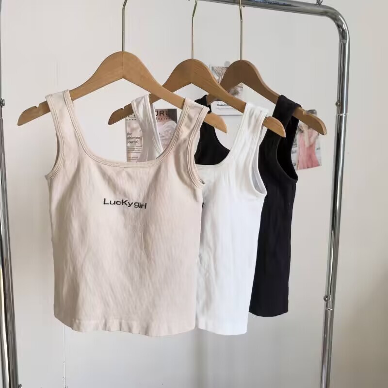 New U-shaped Beauty Back Underwear Women's Chest Pad Niche Slim-fit Outer Wear Base Top Spice Girls Sleeveless Vest Ins Trendy New U-shaped Beauty Back Underwear Women's Chest Pad Niche Slim-fit Outer Wear Base Top Spice Girls Sleeveless Vest Ins Trendy