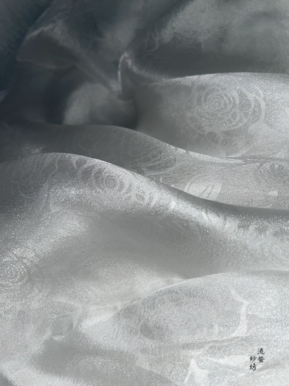 玫瑰暗纹纱新中式lolita布料仙女童装连衣裙轻薄闪光欧根纱面料