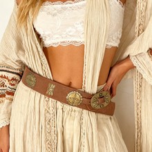 �����ׁ��L��������ڂ�ͬ���Ů����Boho�ٴ��Ƥ���W�����u