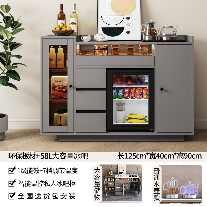 Máquina de té inteligente automática en 2025, nuevo gabinete de comidas caseras en una mesa de escritorio con desinfección