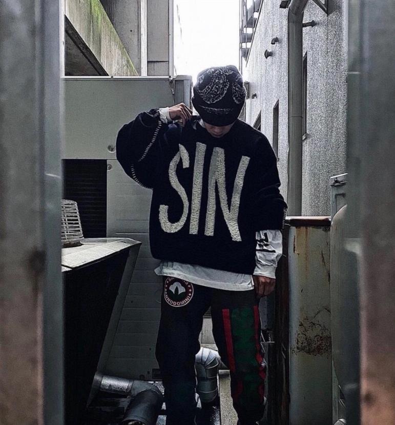 Pull unisexe col rond distressed style hip hop tendance_voghion.com