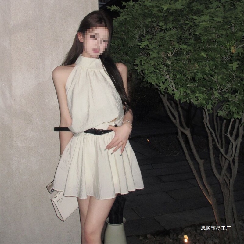ホットガールファッションスーツ女性の夏のオフショルダーホルターベストサスペンダーバドトッププリーツハーフスカート 2 点セット|undefined
