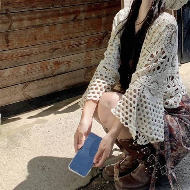 【店铺热销】复古港风不规则碎花吊带连衣裙套装女夏新款针织镂空