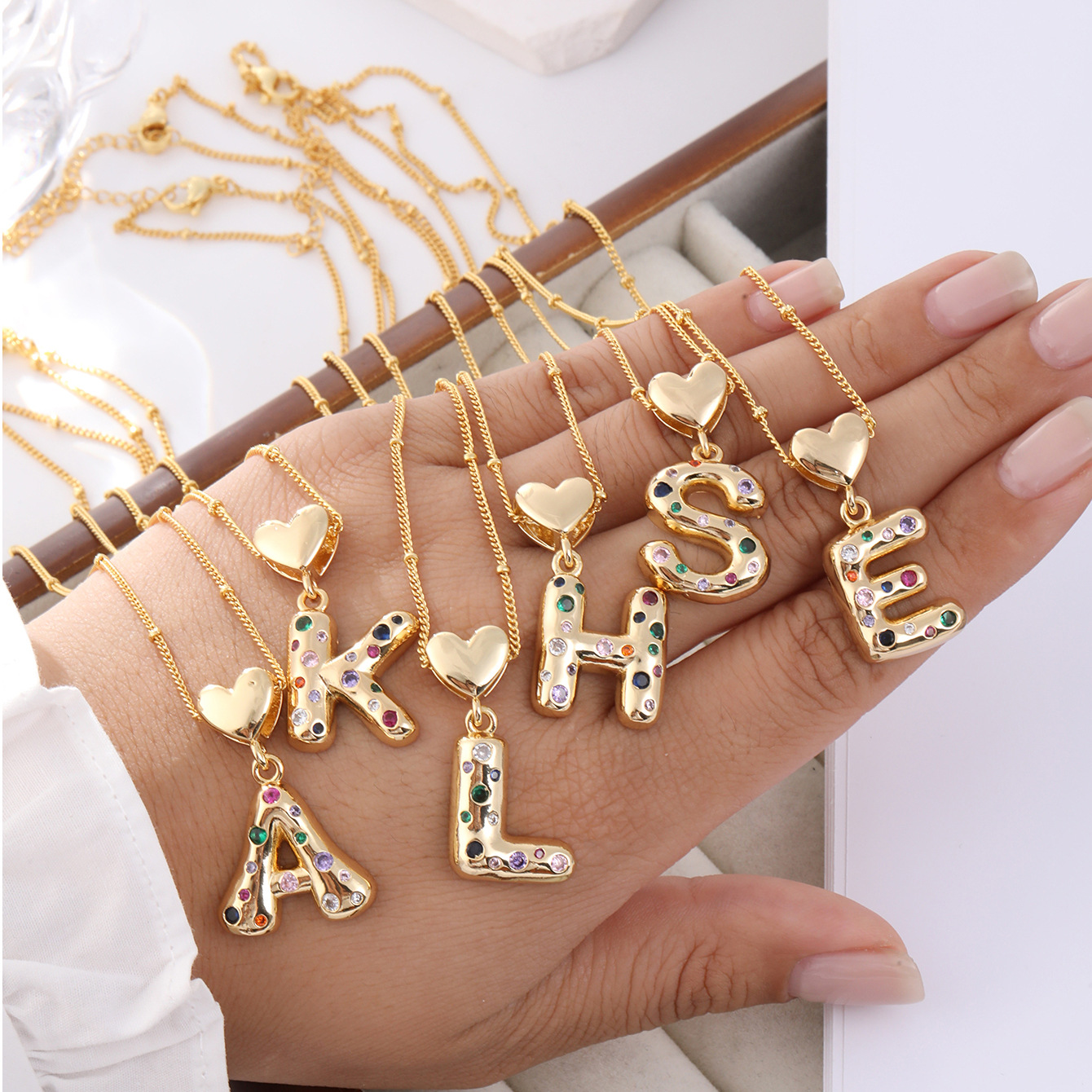 12g Weight Copper Pendant Material Zircon Inlay Material Pendant Necklace Classification Copper Chain Material 1 Piece Quantity Holiday, Daily Occasion Copper Material Letter, Heart Shape Pattern Women's Gender Inlay Design Simple Style Style Copper Inlay Letter Heart Shape Zircon Pendant Necklace 1