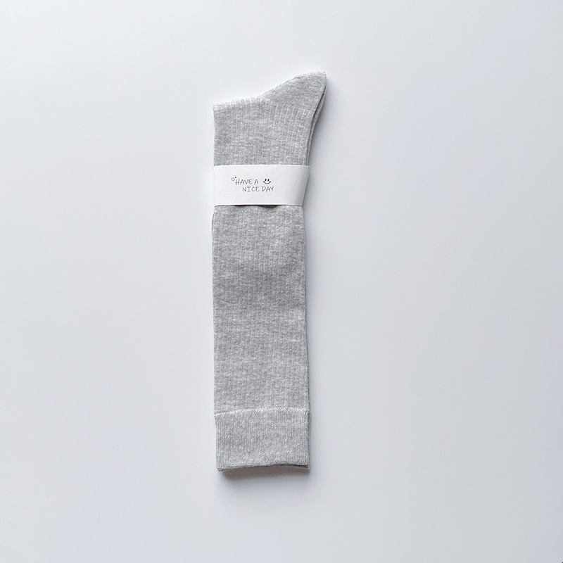 Calcetines de verano delgados de algodón, calcetines transpirables de verano de mujer sin hueso, calcetines de luna sueltos.