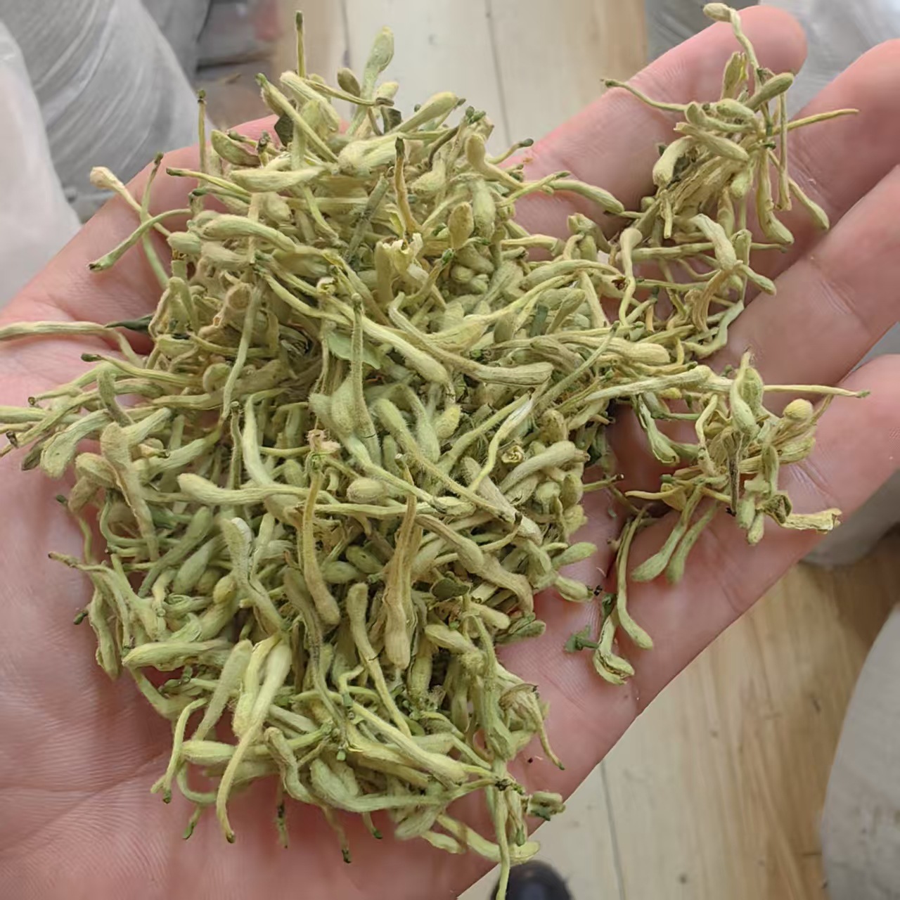 Honeysuckle Flower Jin Yin Hua Dried Buds for Tea and Decoction 500g Sun Dried Bulk Herb key features