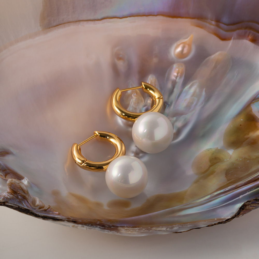 Retro Round Copper Inlay Pearl Earrings 1 Pair