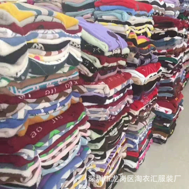 Какая одежда продается на улице зимой