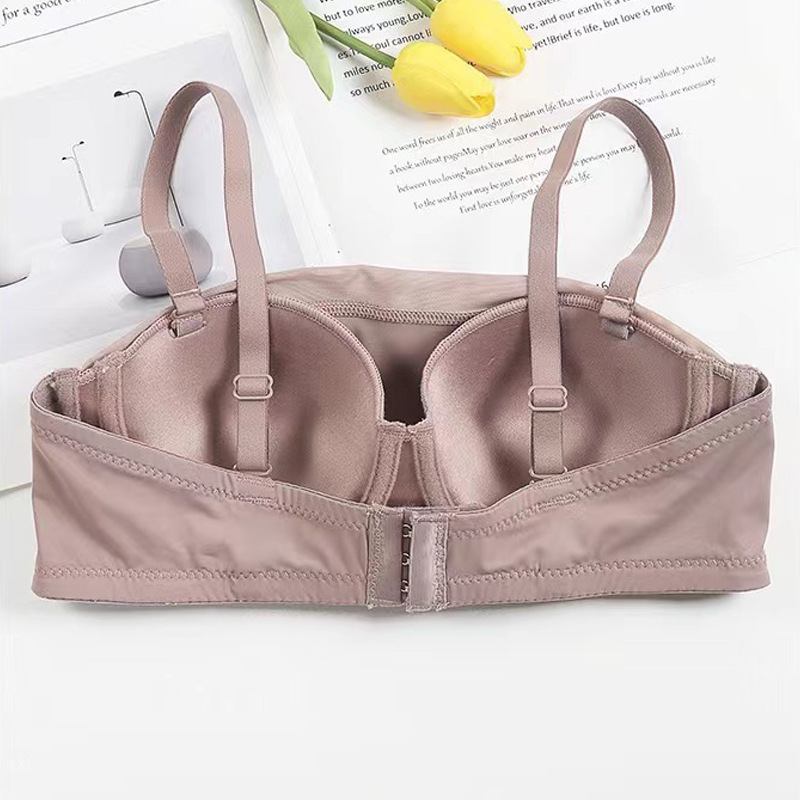 Fábrica de Shantou punto de encaje ajustable tipo de sostén de pecho de mujer ropa interior anti-caída sostén de damas
