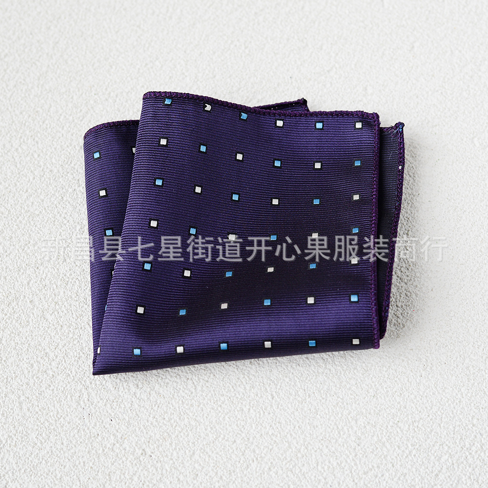 Traje de hombre pequeña bufanda cuadrada fábrica al por mayor moda poliéster accesorios de moda Vintage bordado patrón Toalla de bolsillo ropa de hombre