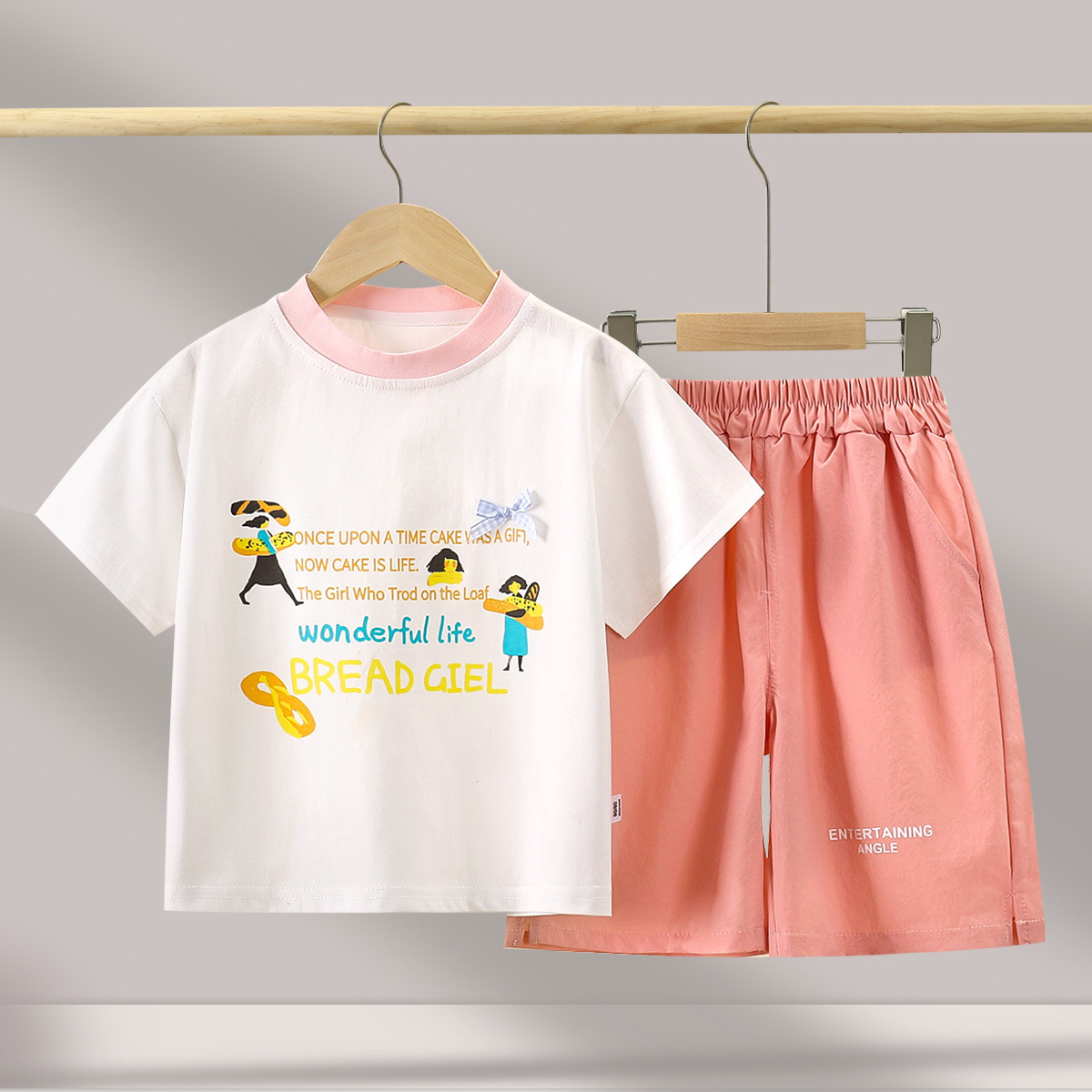Traje de manga corta para niñas verano nuevo estilo camiseta de bebé para niñas pantalones cortos de verano estilo occidental ropa suelta para niños al por mayor