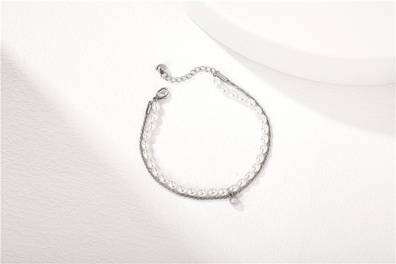 Women's Gender Elegant Geometric Artificial Pearl Titanium Steel Wholesale Bracelets