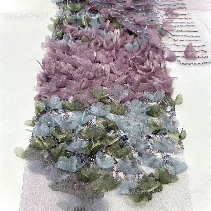 Modas de alta definición tridimensional flores vestidos de cinturón de diseño femenino nicho vestido romántico tejido bordado