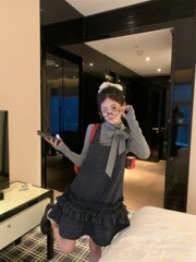 蝴蝶结绑带长袖打底T恤女秋季韩系穿搭套装格纹背带连衣裙两件套