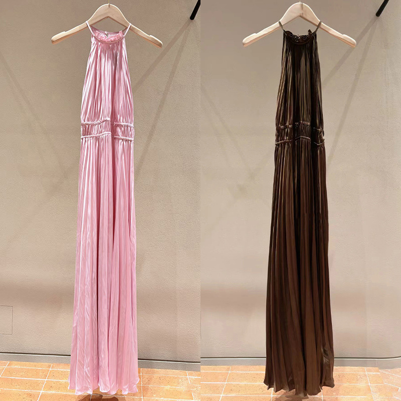 French-Style Niche 2026 Summer Luxurious Pleated Long Dress, Smooth Solid Color Halter Neck Off-Shoulder Waist-Cinching Dress 26408