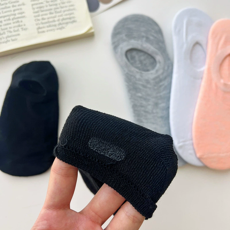 Cotton invisible thin summer antibacterial socks, absorbs sweat and smell