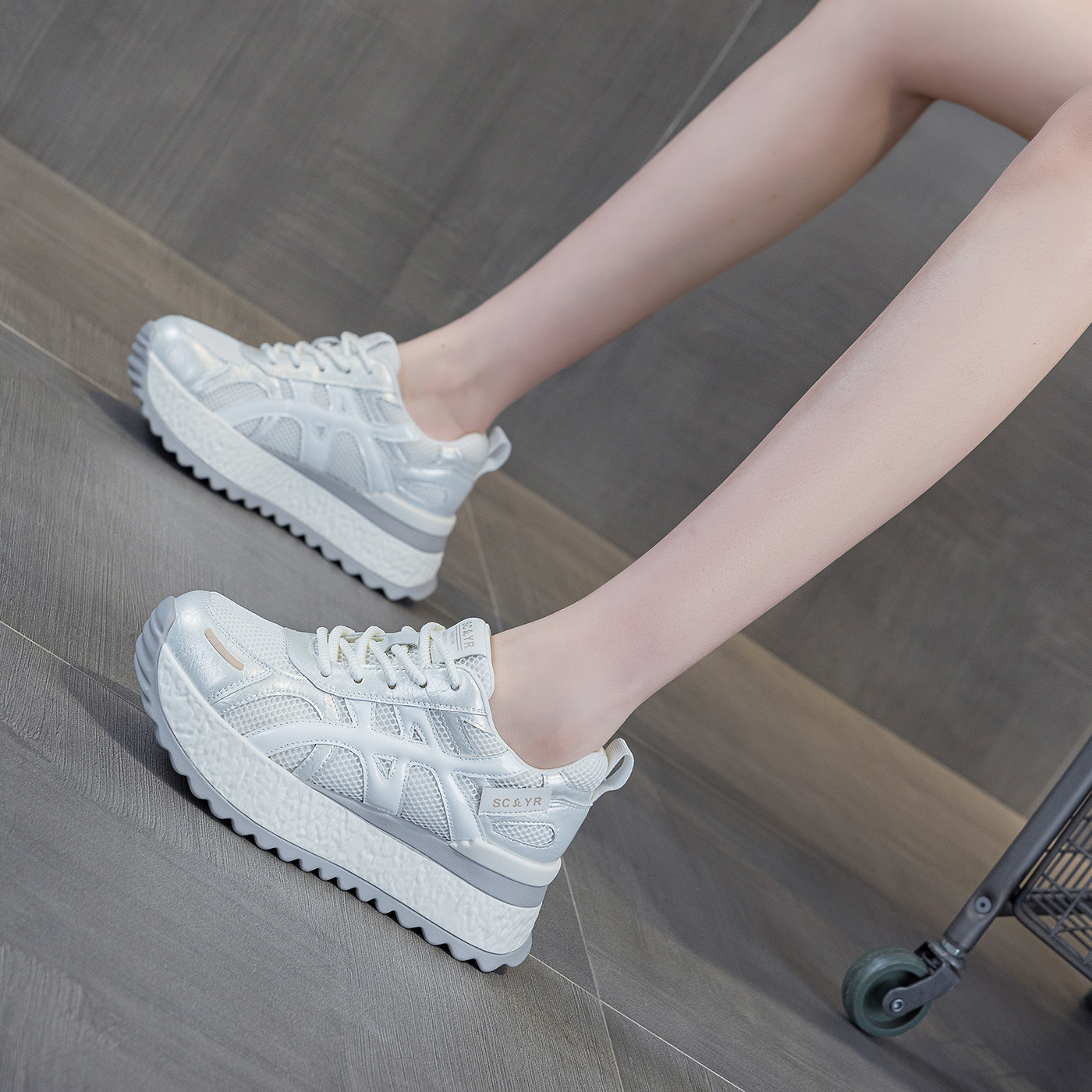 Giày sneaker nữ đế dày chunky phong cách thể thao thời trang mới thu 2026 — M2878 đen, M 2878m màu, M2878 màu đỏ, M2878 màu xanh lá cây