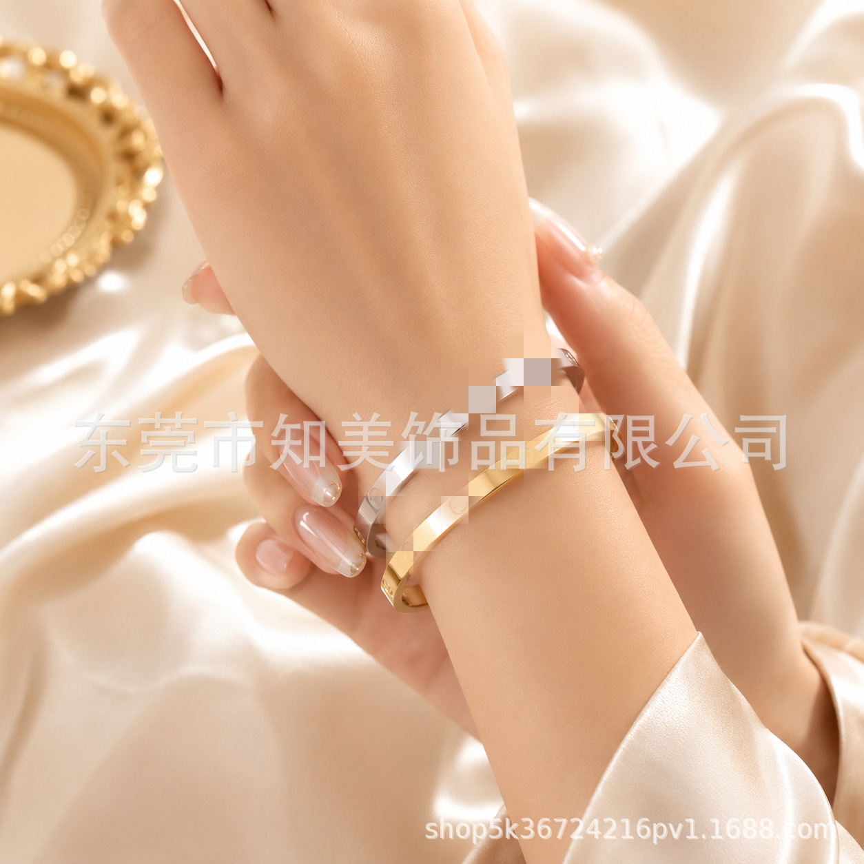 Grenzüberschreitender Bestseller Außenhandel Hot-Sale Douyin Influencer Live-Shopping Lagerbestand vollständig funkelndes Titanstahl-Armband für Damen farbbeständig Modeschmuck Großhandel