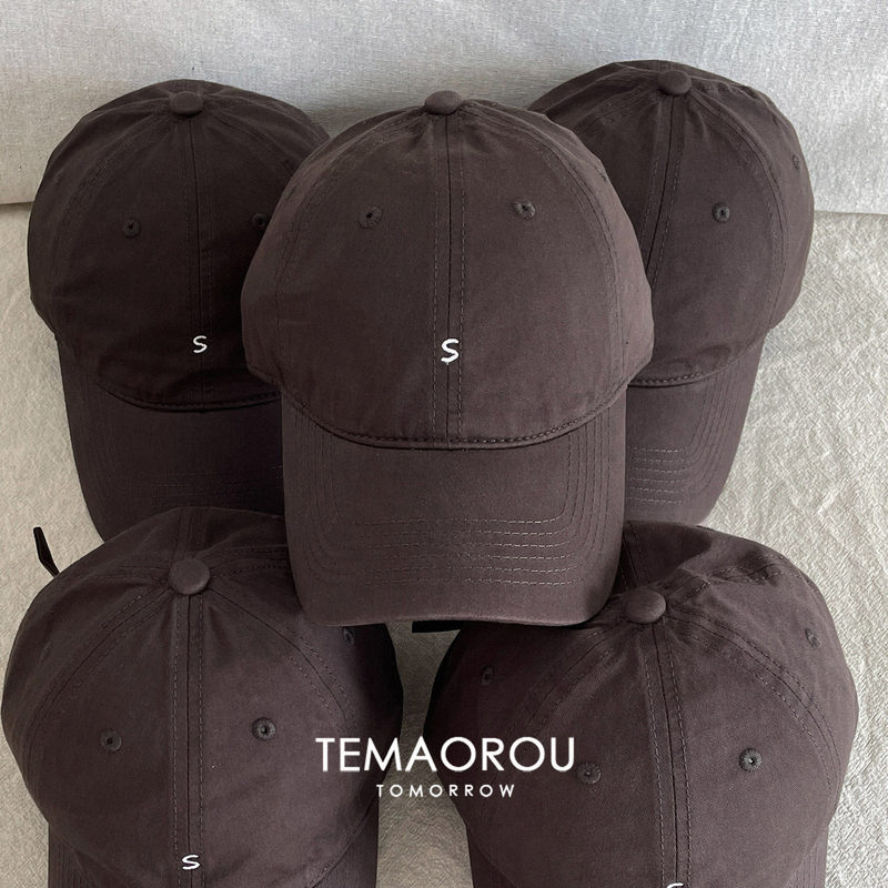 Comfortable and Versatile~~Dark Gray Embroidered S Baseball Cap for Men and Women, Stylish Duckbill Cap That Enhances Cheekbones Comfortable and Versatile~~Dark Gray Embroidered S Baseball Cap for Men and Women, Stylish Duckbill Cap That Enhances Cheekbones