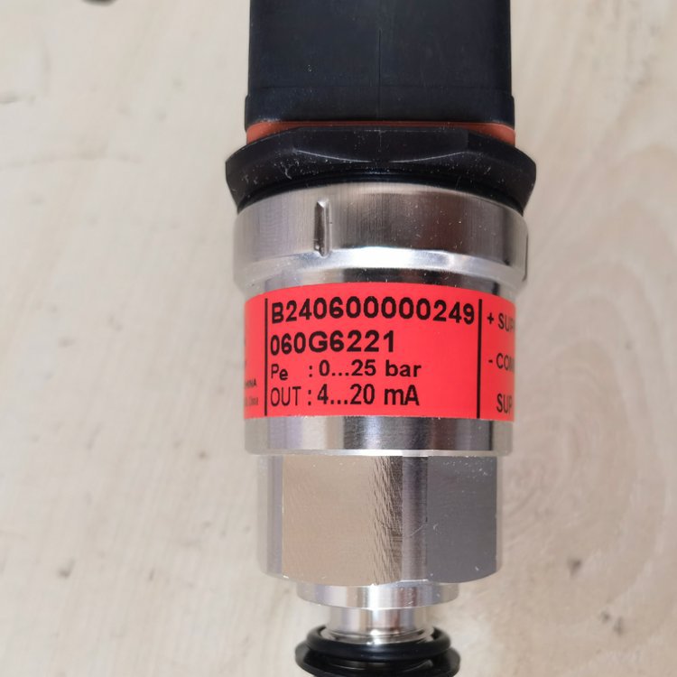 060G6221 # Danfoss丹佛斯压力开关液压元件，全新库存