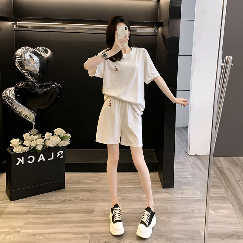 솔트 스타일 캐주얼 스포츠 슈트 여성 여름 2026 신상 패션 심플 스타일 루즈핏 반팔 반바지 투피스 세트