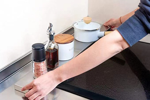 Japan Amazon new product 201 stainless steel retractable exhaust stove baffle gas stove fume baffle ultra-thin