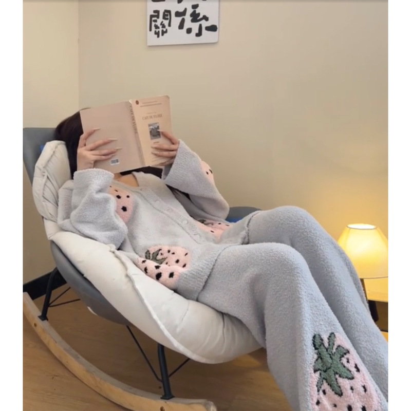秋冬新款草莓印花半边绒睡衣女慵懒风氛围感加厚保暖家居服两件套|undefined