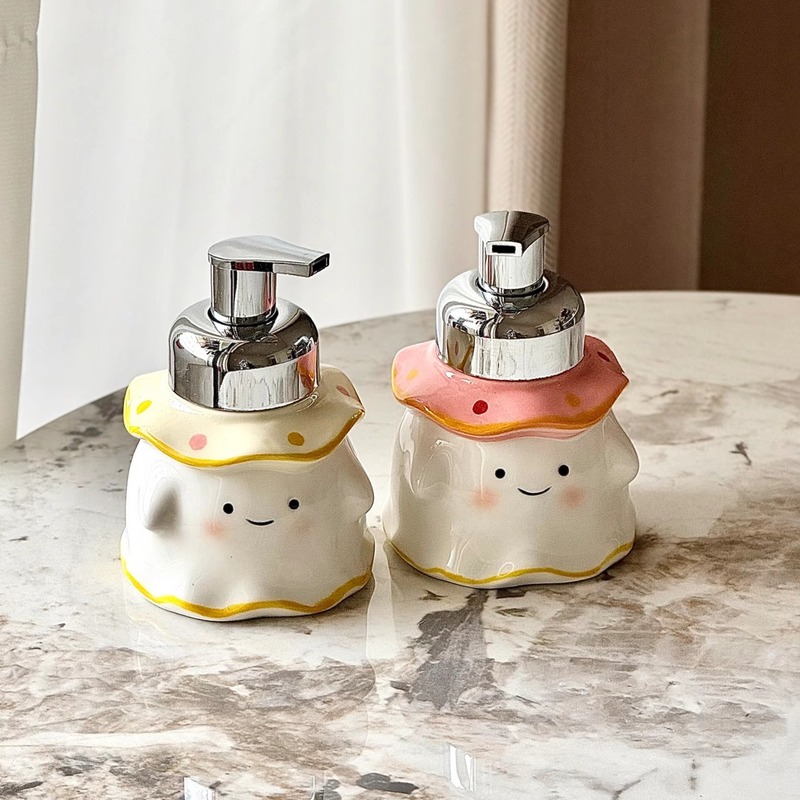 新しいかわいい手指消毒剤泡ボトル浴室のシンククリエイティブプレスボトルシャンプーとシャワー詰め替えボトル|undefined