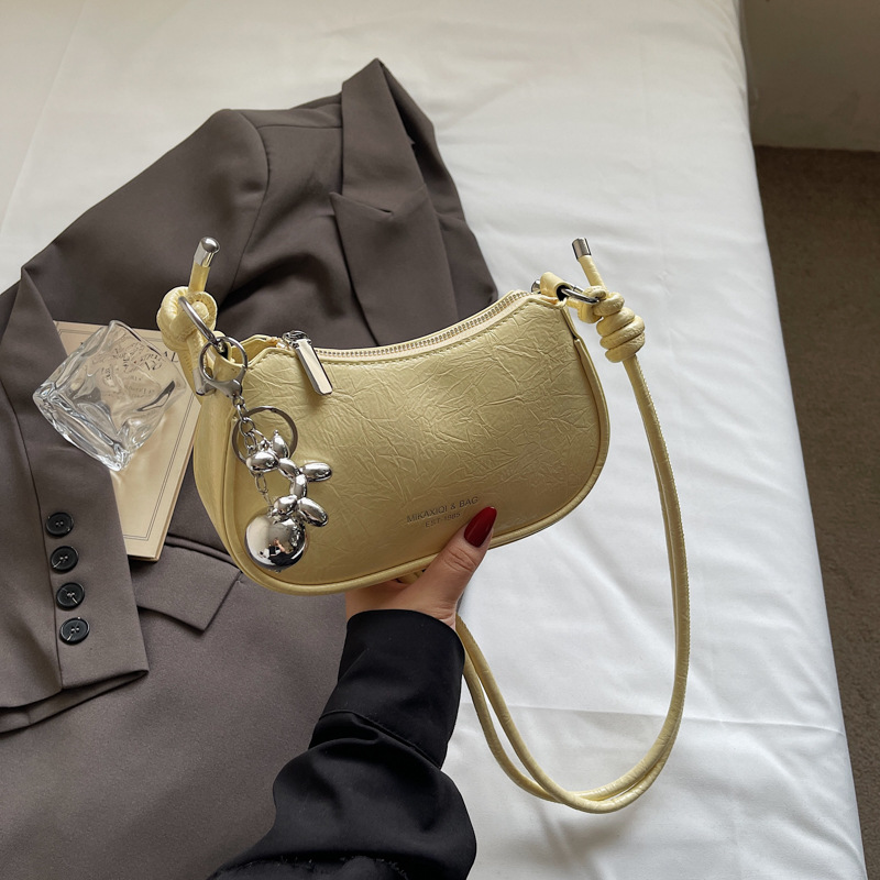 옐로우 플러스 펜던트