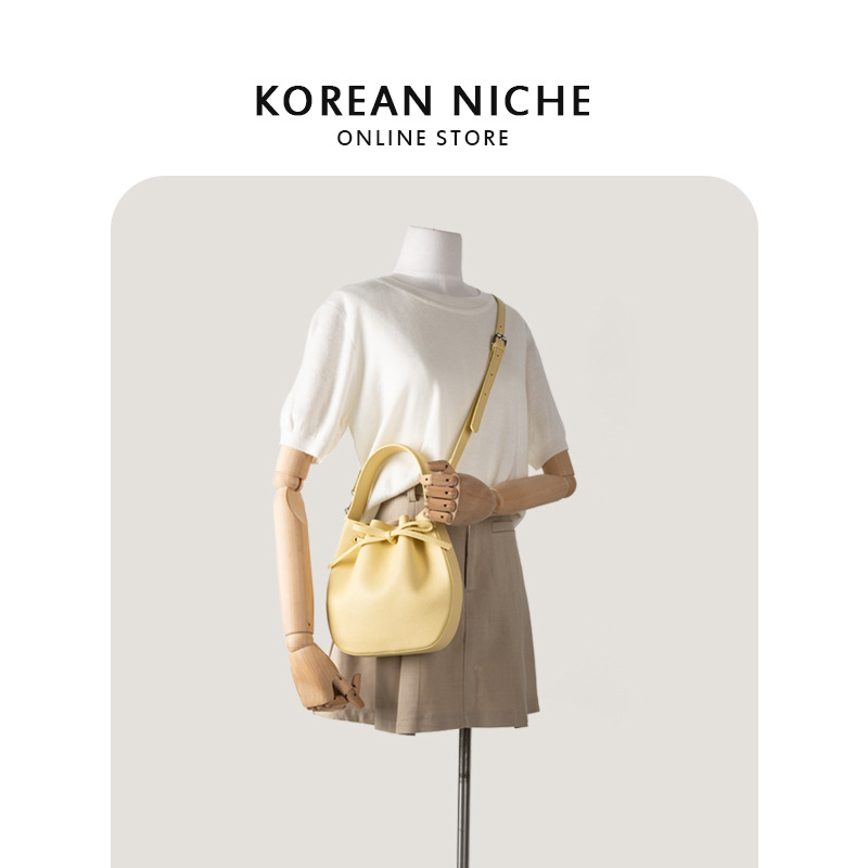 2024 nuova versione coreana borsa a tracolla in morbida pelle con motivo litchi, borsa a secchiello con fiocco e coulisse_voghion.com