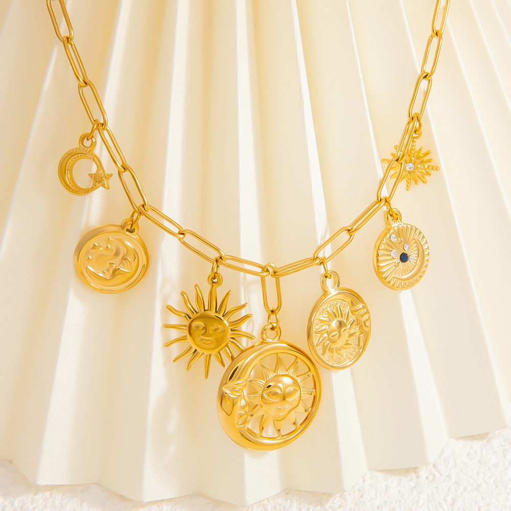304 Stainless Steel Material PVD Coated Real Gold Plated 18K Gold Sun Moon Heart Shape Titanium Steel Elegant Waterproof Non Tarnish Titanium Steel Pendant Necklace