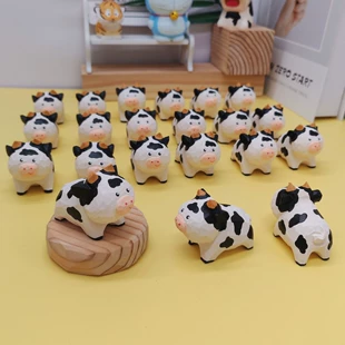 Деревянная фигурка коровы ручной работы декор для стола