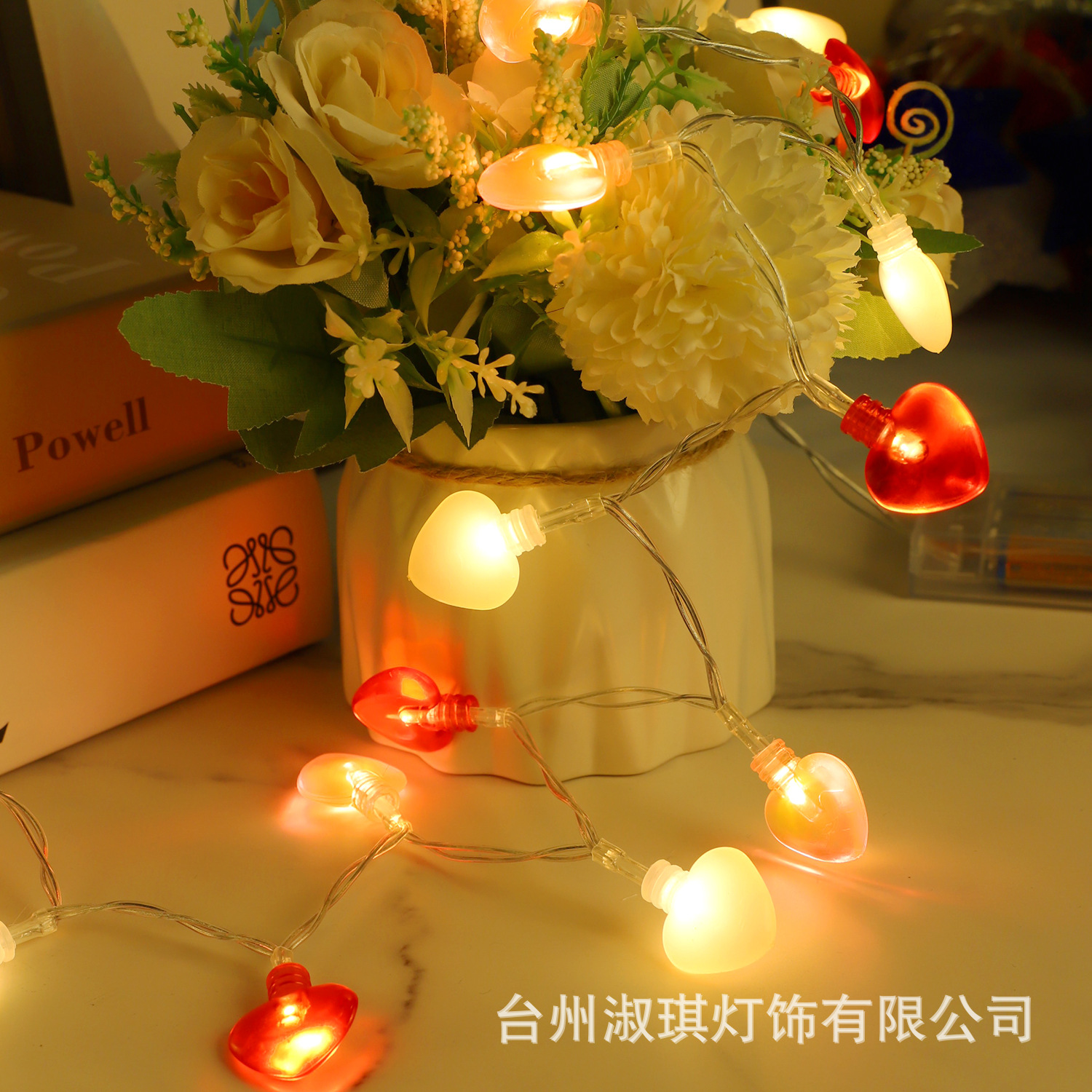 Nuevas luces LED de cadena para el Día de San Valentín, luces de batería de tres colores, rojo, rosa y blanco, con forma de corazón, para decoración de habitación, dormitorio, luces navideñas, tira de luces.