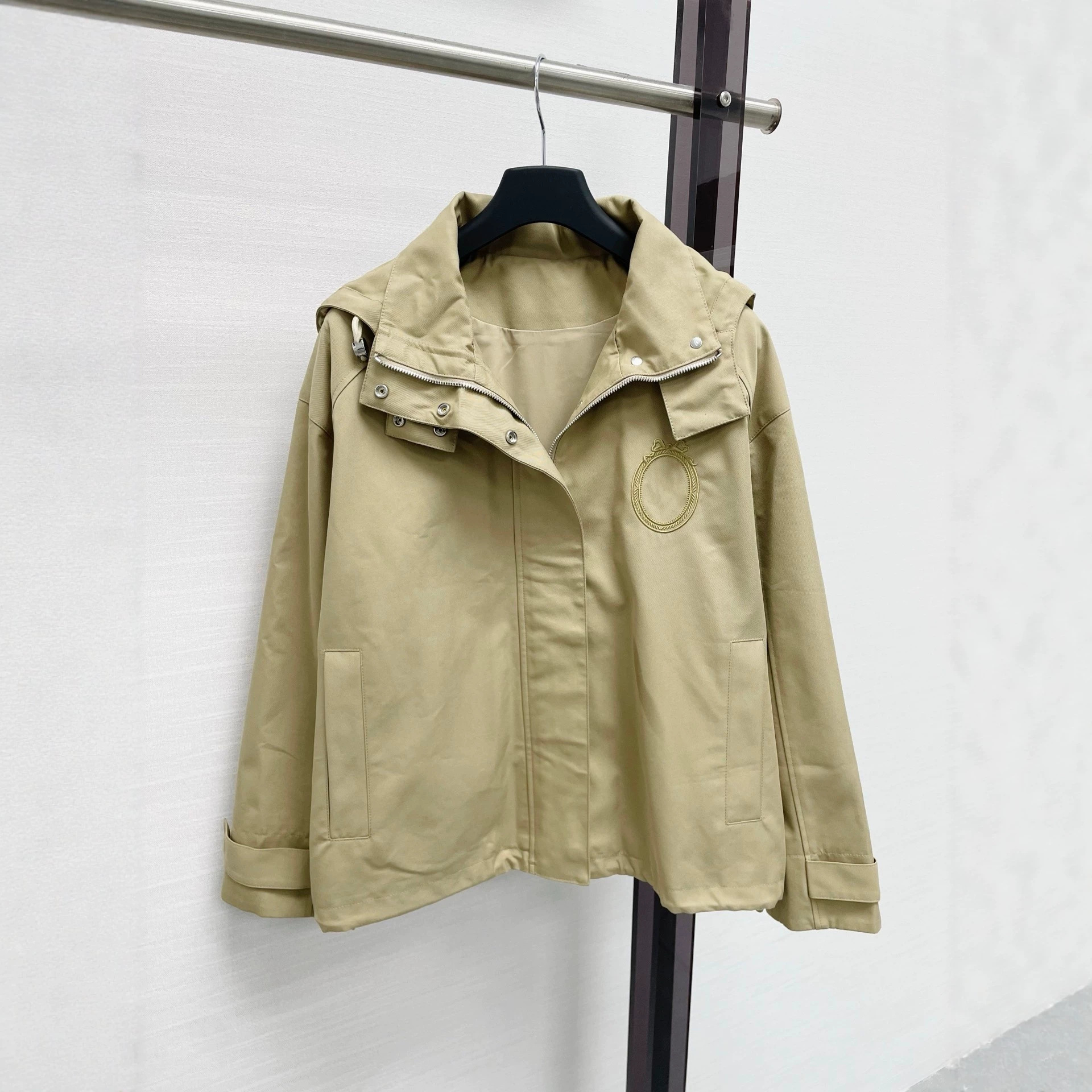 2026 Autumn/Winter New Arrival High-End Embroidered Workwear Style Casual Commuter Loose Zipper Hooded Jacket for Women