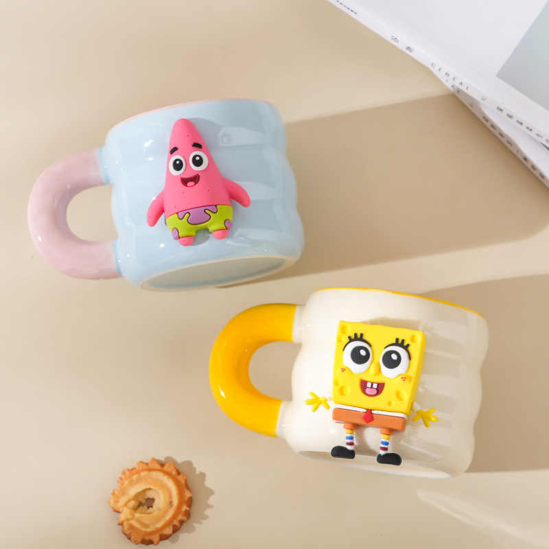 Auténtico autorizado SpongeBob mug personalidad tarta de dibujos animados estrella taza de desayuno de cerámica regalo taza de café creativa