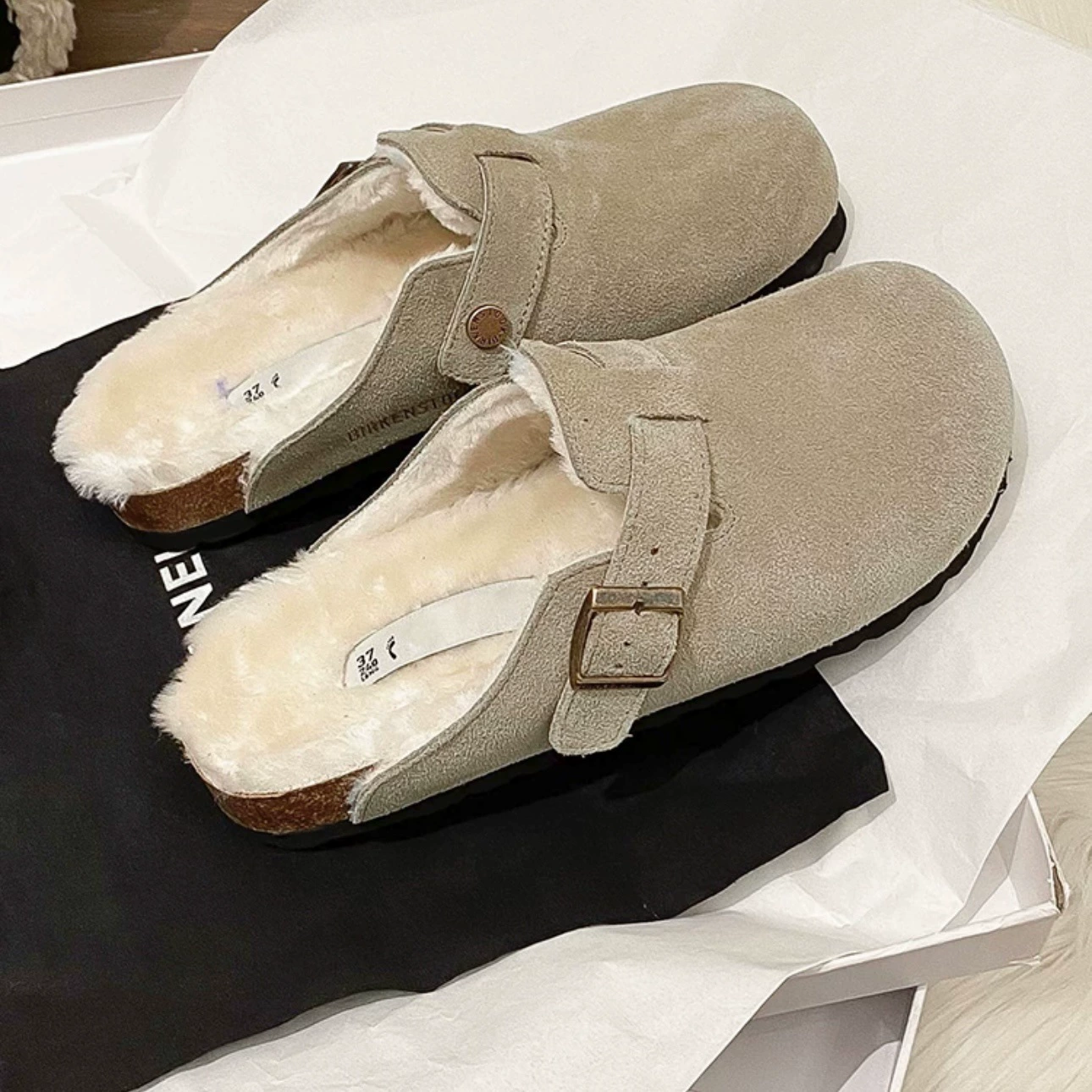 Полузакрытые шлёпанцы Berken женские, верх из экокожи, пробковая подошва, флис/плюш (34–46)