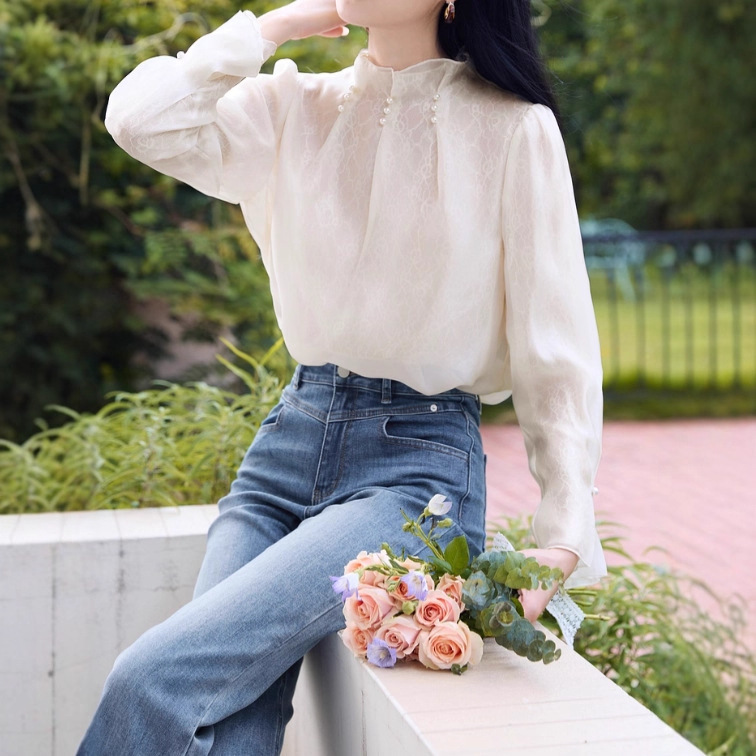 Shirt Women's 2025 Autum New Long-Sleeved Shirt Bell Sleeve Lace Stand Collar Top S85A522