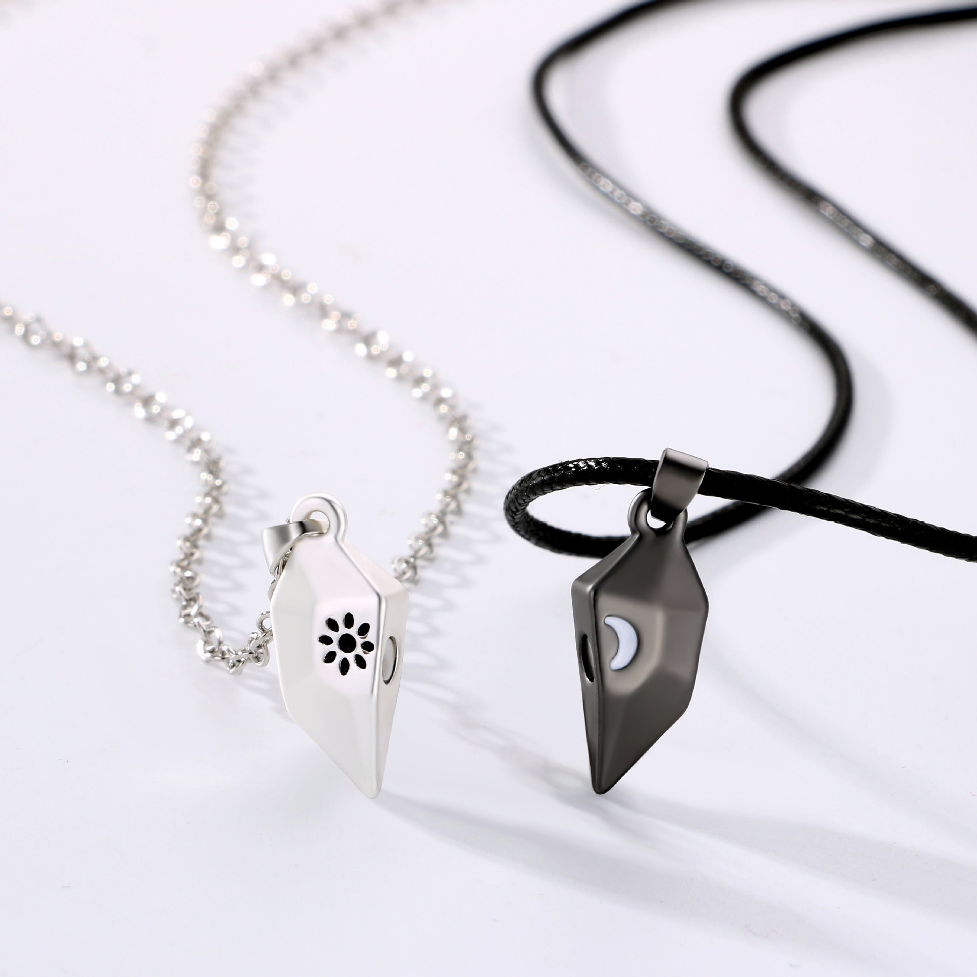 Alloy Material Simple Style Heart Shape Alloy Plating Couple Pendant Necklace