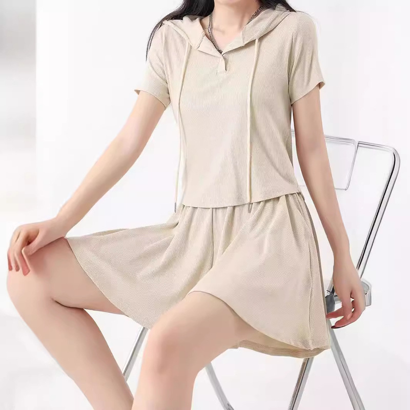 Summer Outfit Set for Petite Figures to Look Taller, Stylish and Age-Reducing Sports Suit, Lazy Style Skirt Pants, Fashionable Two-Piece Set