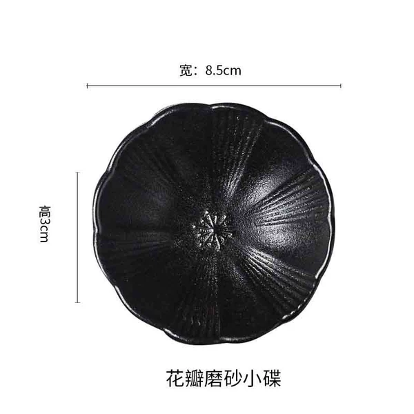 Solid color petal flavor dish