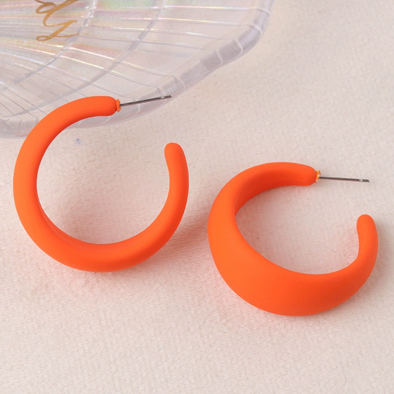 Geometric acrylic earrings, simple and elegant design