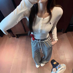 高版本~小马刺绣小标衫纽扣上衣长袖休闲简约T恤女+条纹长裤两件