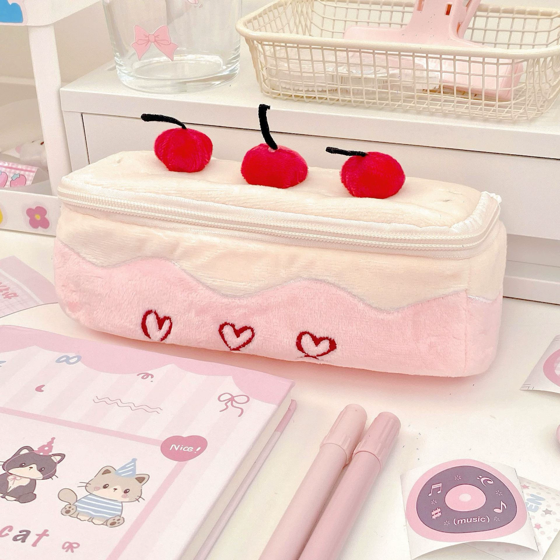 Плюшевый пенал (Hello Kitty) милый косметический чемодан, мягкая бантовая деталь