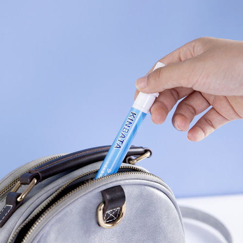 Clothes emergency stain removal pen portable down jacket no-wash oil stain lipstick stubborn stain cleaning pen clothing removal