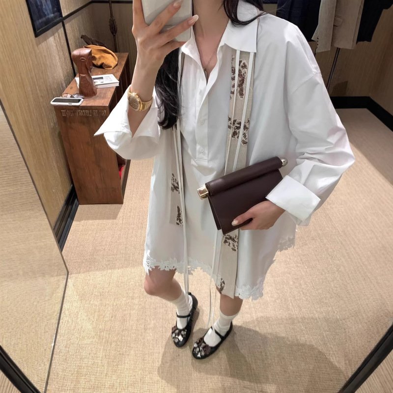 Ouyang's Lazy Sweet Tea Style with a French Vibe! Exquisitely Crafted Loose Shirt with 3D Embroidery and Lace Ribbons