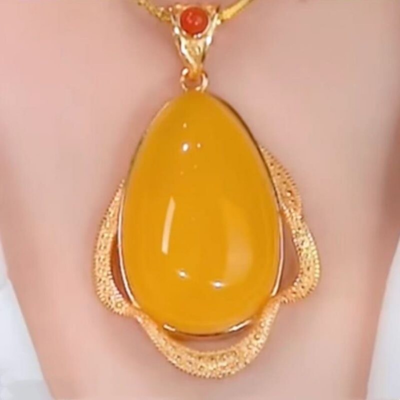 蜜蝋ドロップペンダントニッチ国家トレンド宮殿スタイルハイエンドレディースペンダント秋と冬のセーターネックレス女性のアクセサリー|undefined