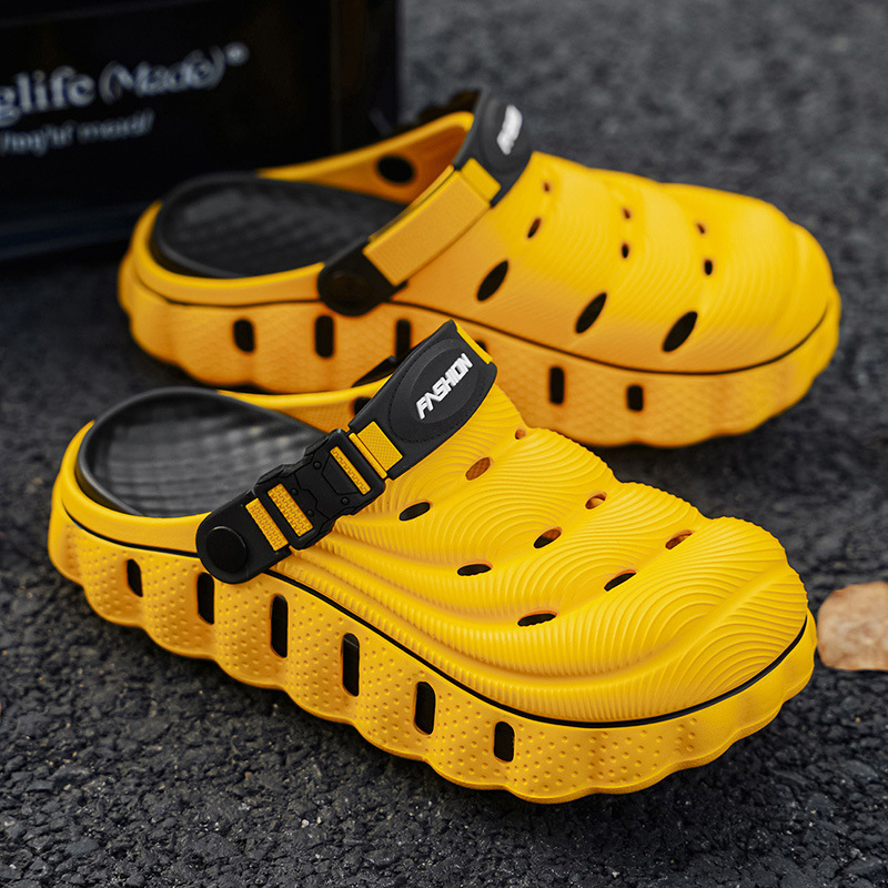 Foreign trade spiral-pattern couple's clogs, men's summer two-tone outdoor beach closed-toe slippers, sports beach sandals