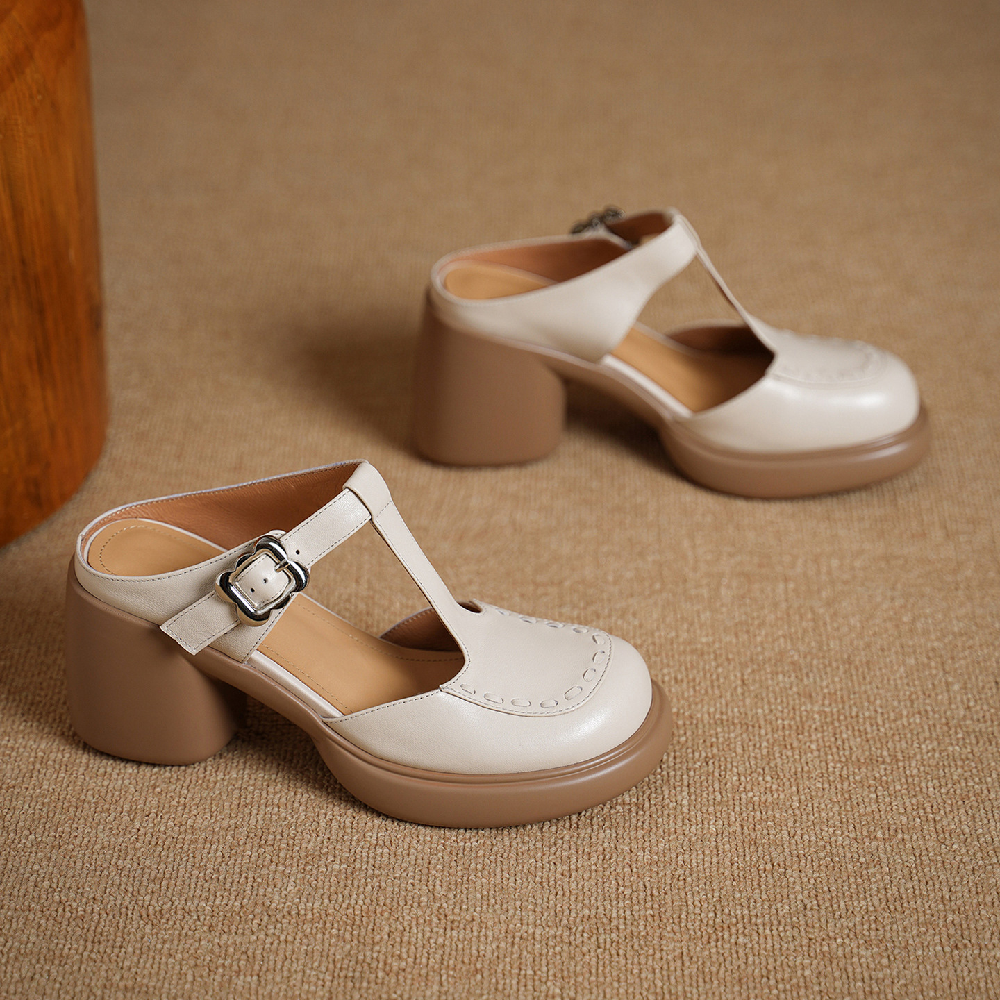 Sandal Mary Jane nữ mũi nhọn gót cao 8 cm quai ngang khóa dây — màu trắng ngà