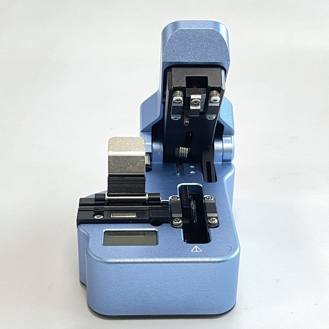 �����������и��һ��ʽ���۽����˵�һ��ѹ�����и�Զ��ص�