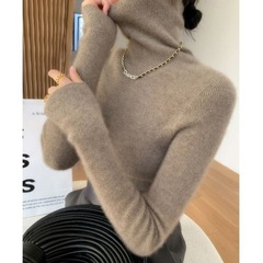 女性のためのハイカラー厚みのあるインナーレイヤリングセーター秋と冬の2025新しいハイエンドソフトワックススリムニットセータートップ